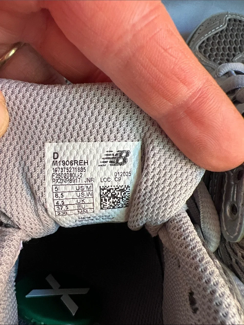 New Balance Silver and Grey Mesh Running Sneakers